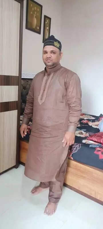 Builder on bike knocked over by one vehicle, run over by another