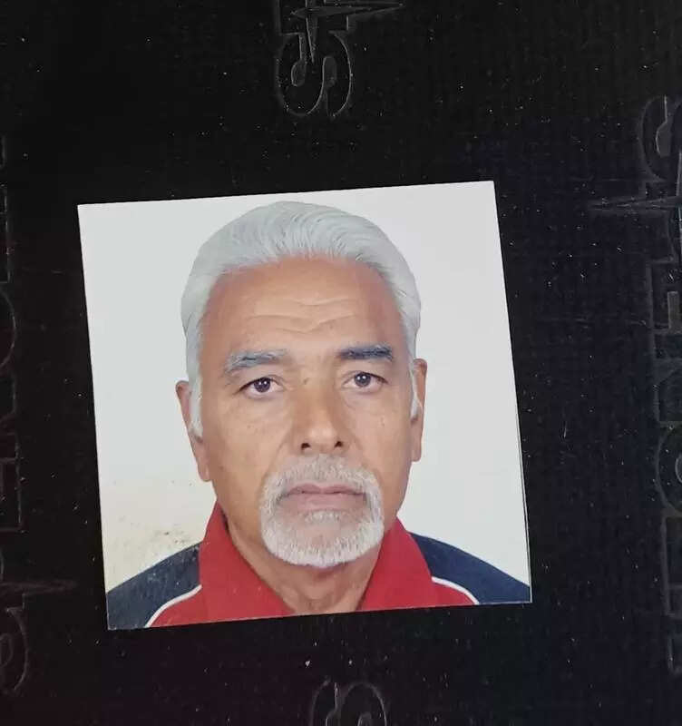 Cricket coach who was family: Qureshi dies at 80 in student’s care