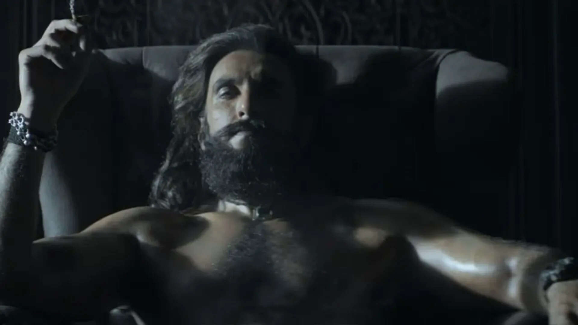 'Dhurandhar 2' BO day 8: Ranveer Singh film eyes 'Dhurandhar 1' record of Rs 840