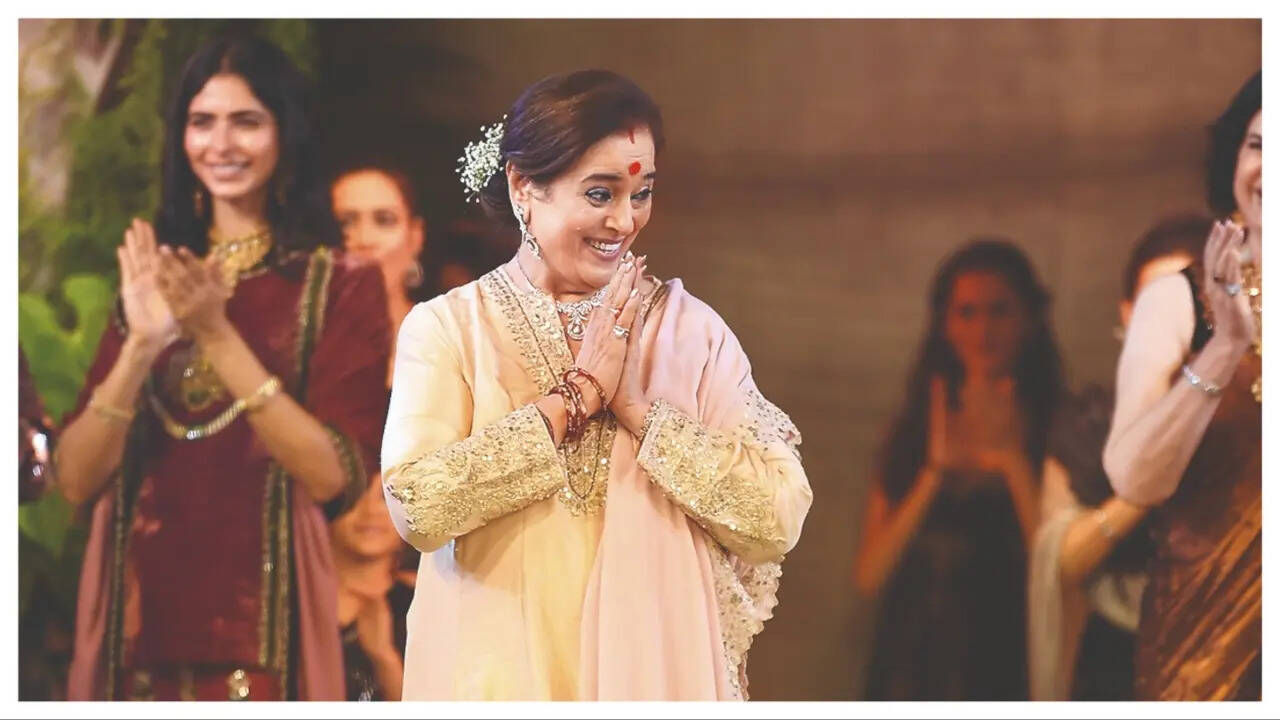 Poonam Sinha walks the ramp