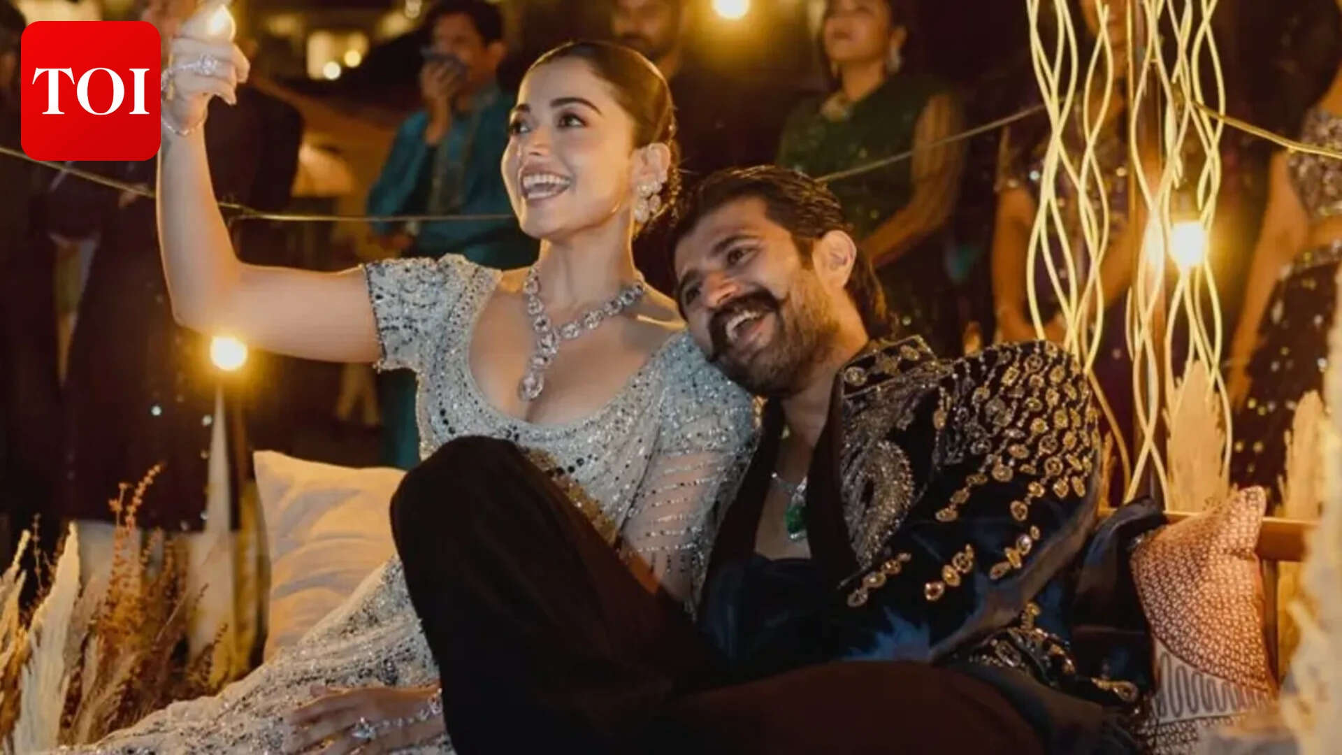 Vijay Deverakonda marks a month of togetherness with wife Rashmika