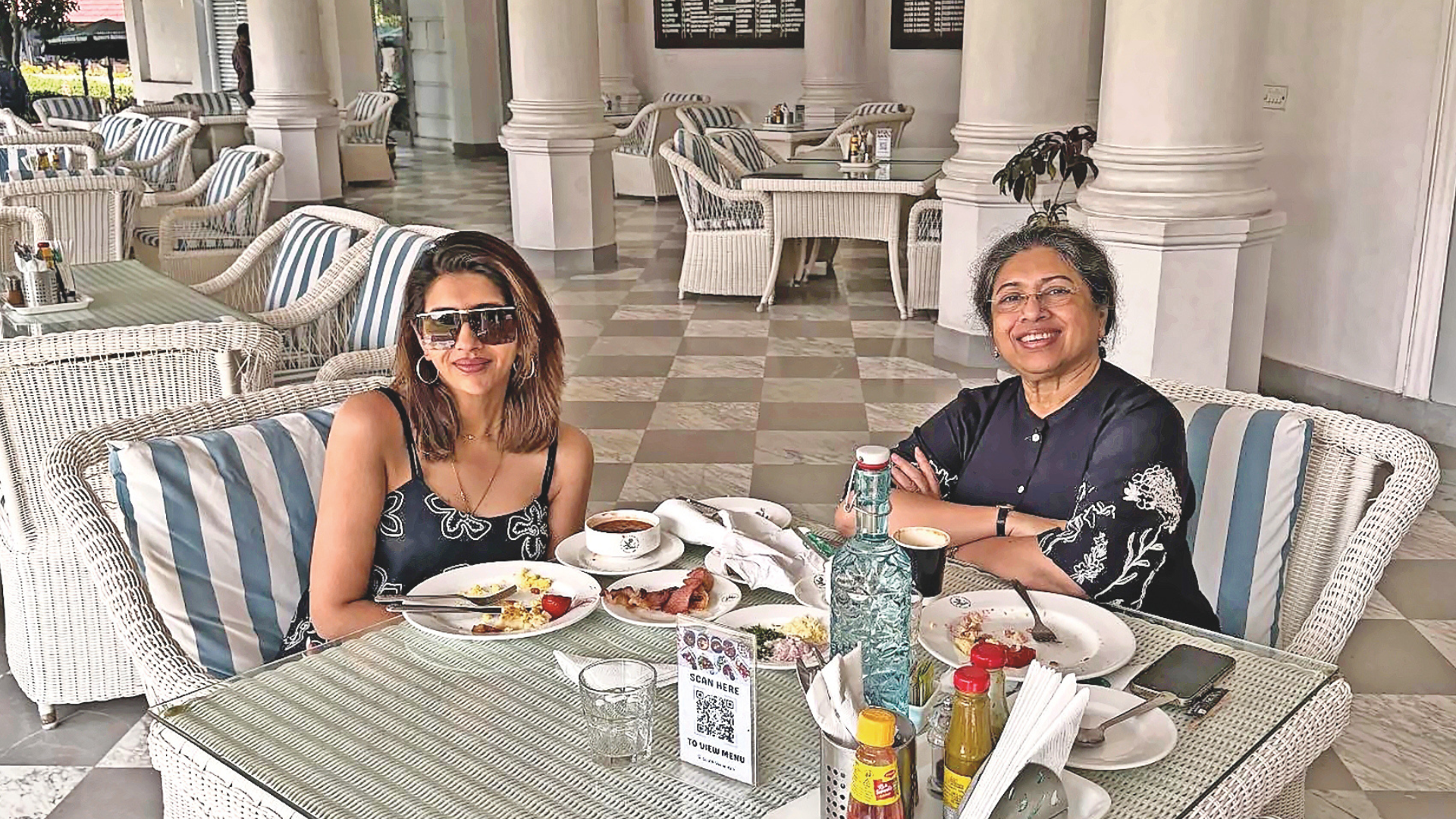 Sreenanda with danseuse Tanusree Shankar