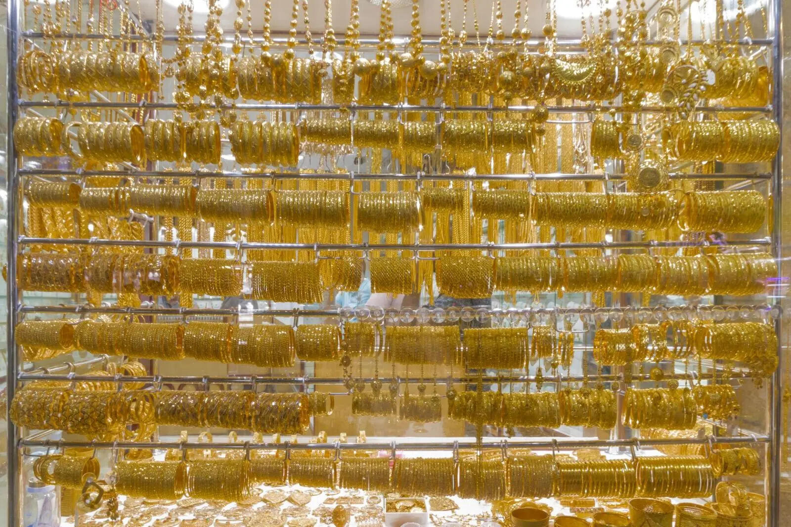 Dubai gold price climbs on March 27: 24K at around Dh624 per gram as inflation fears drive buying