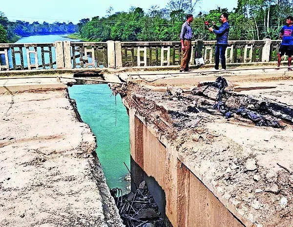 Gammon bridge collapses in Sivasagar, halts NH-37 traffic