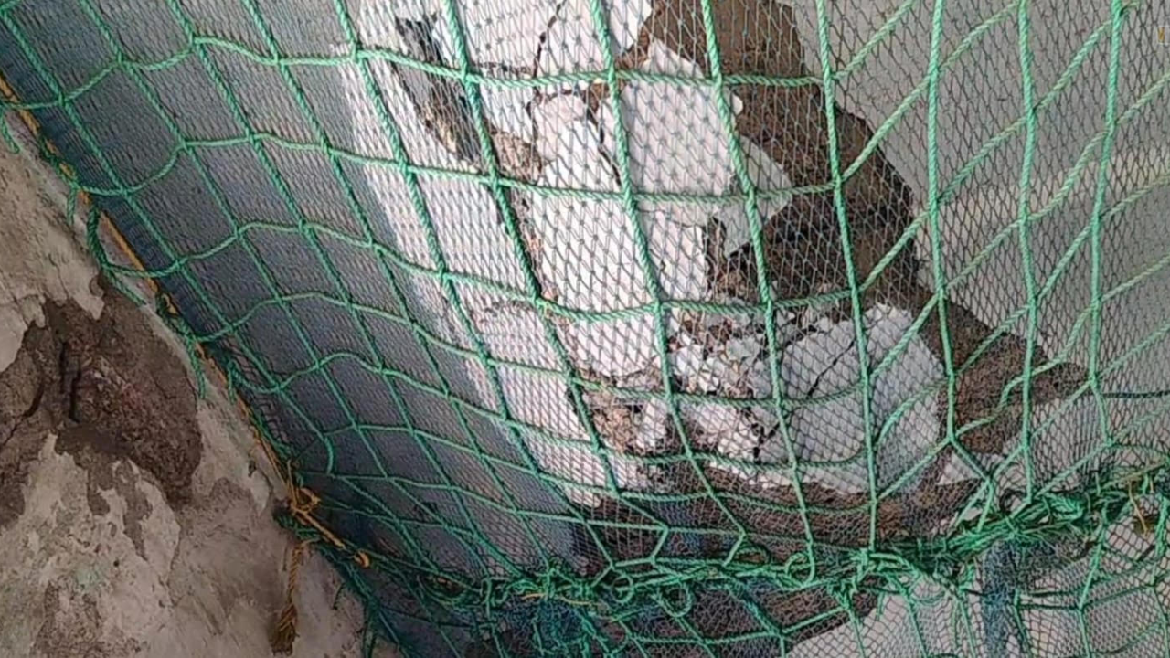 Sena UBT inspection reveals 'unsafe conditions' at Bandra BEST bus depot