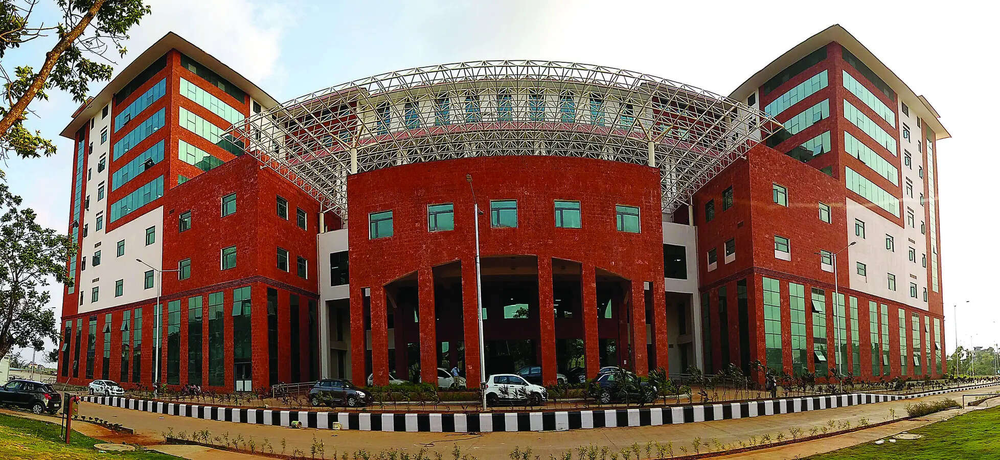 District hospitals in Goa refer nearly 12,000 serious cases to GMC every yr