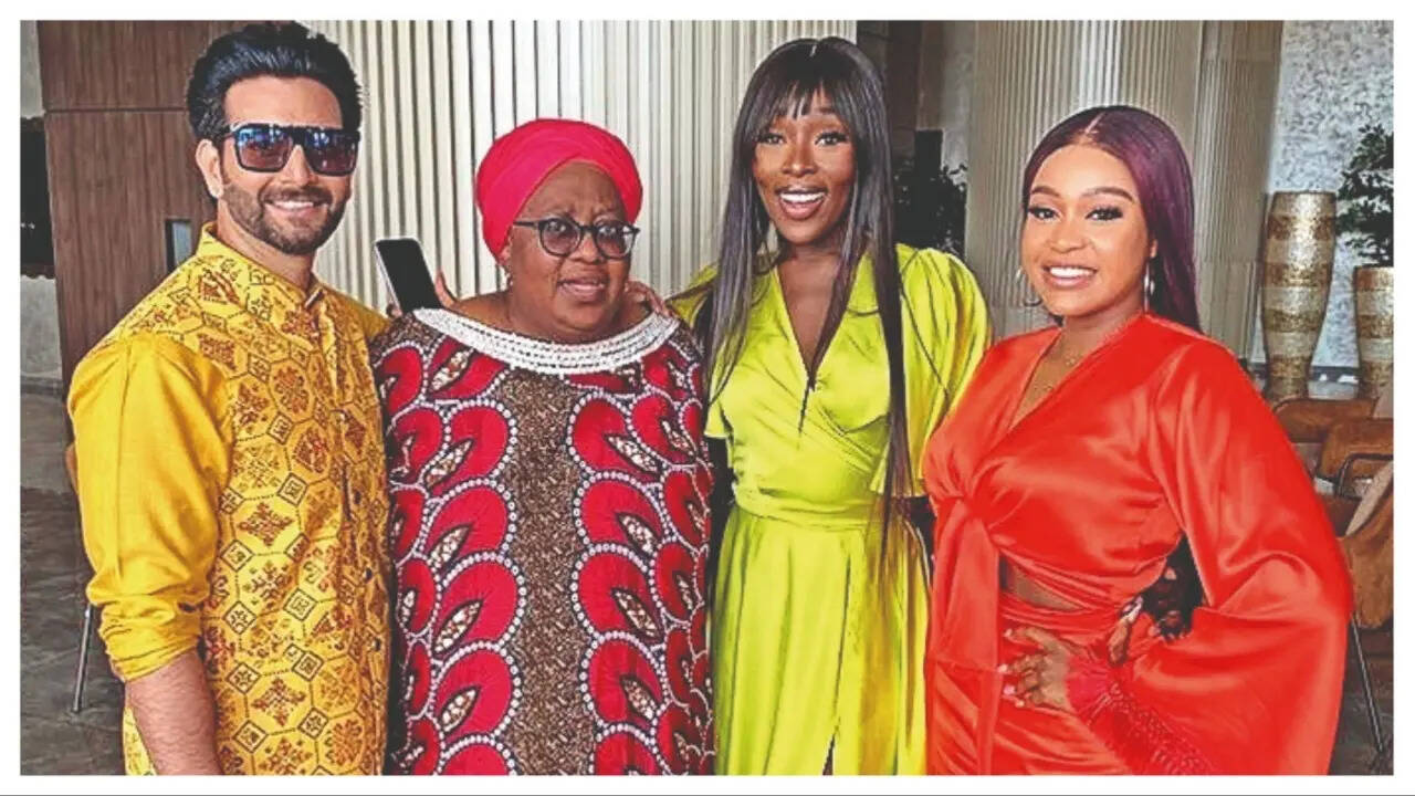 Vineet Raina with his On Different Grounds co-actors