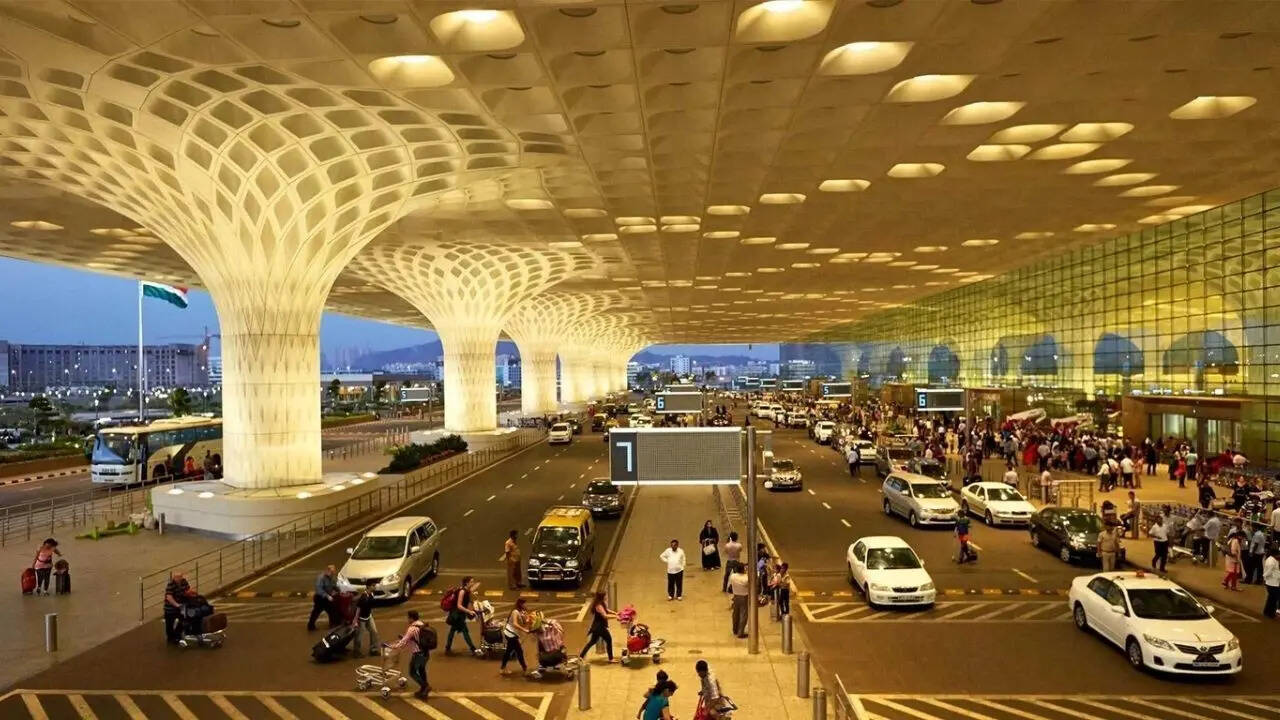 Chhatrapati Shivaji Maharaj International Airport (CSMIA) Chhatrapati Shivaji Maharaj International Airport (CSMIA)