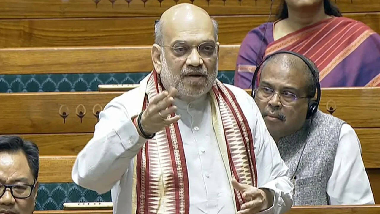 Amit Shah says talks on with only active top Maoist, attacks Congress for Red ties