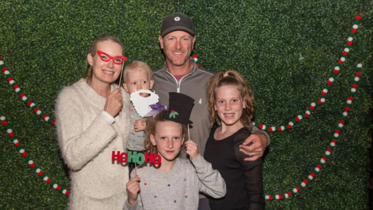 Verushka Dundon, Tagan Dundon, Tom Dundon, Blake Dundon, and Drew Dundon