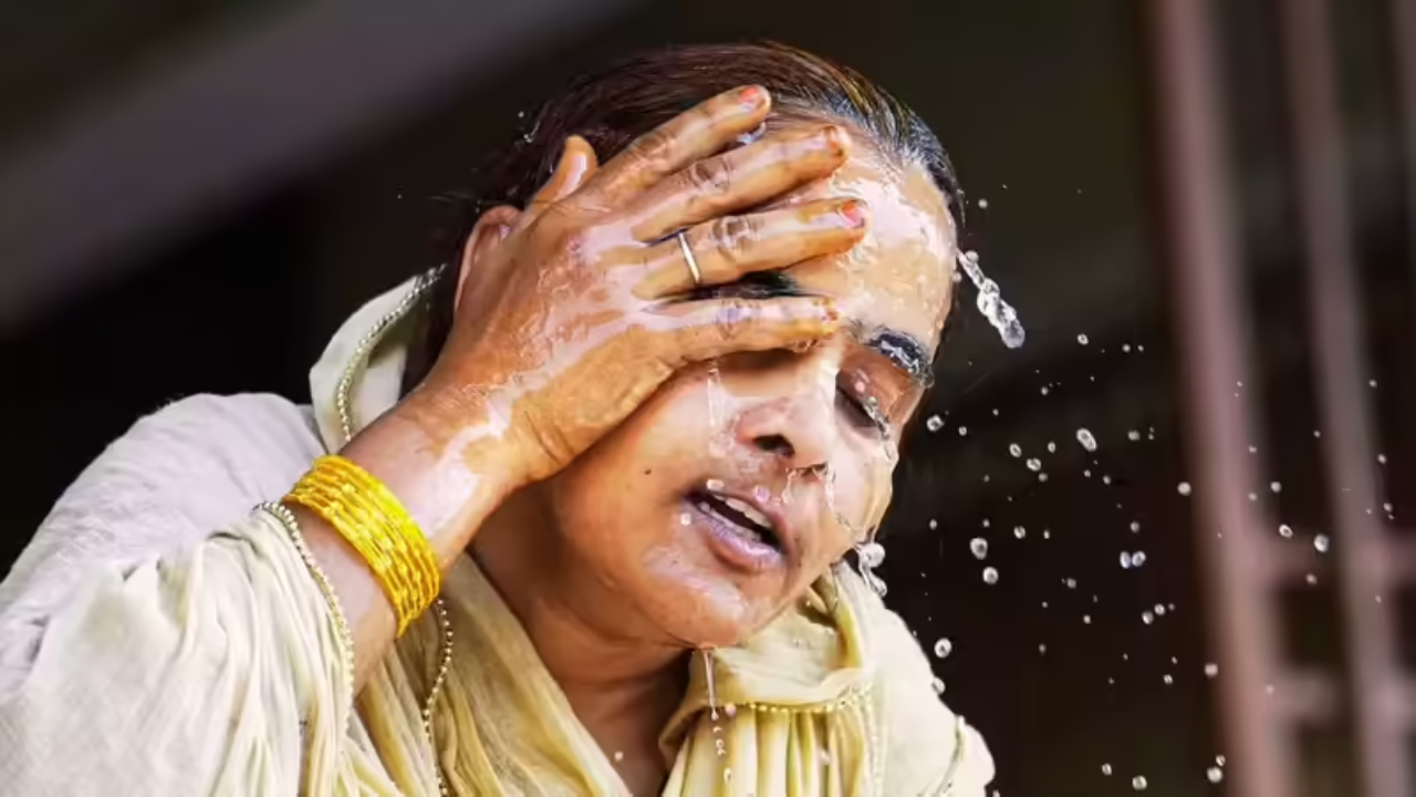 IMD warns of more heatwave days in many states, April to get above normal rainfall in the country, brining down temp in certain parts