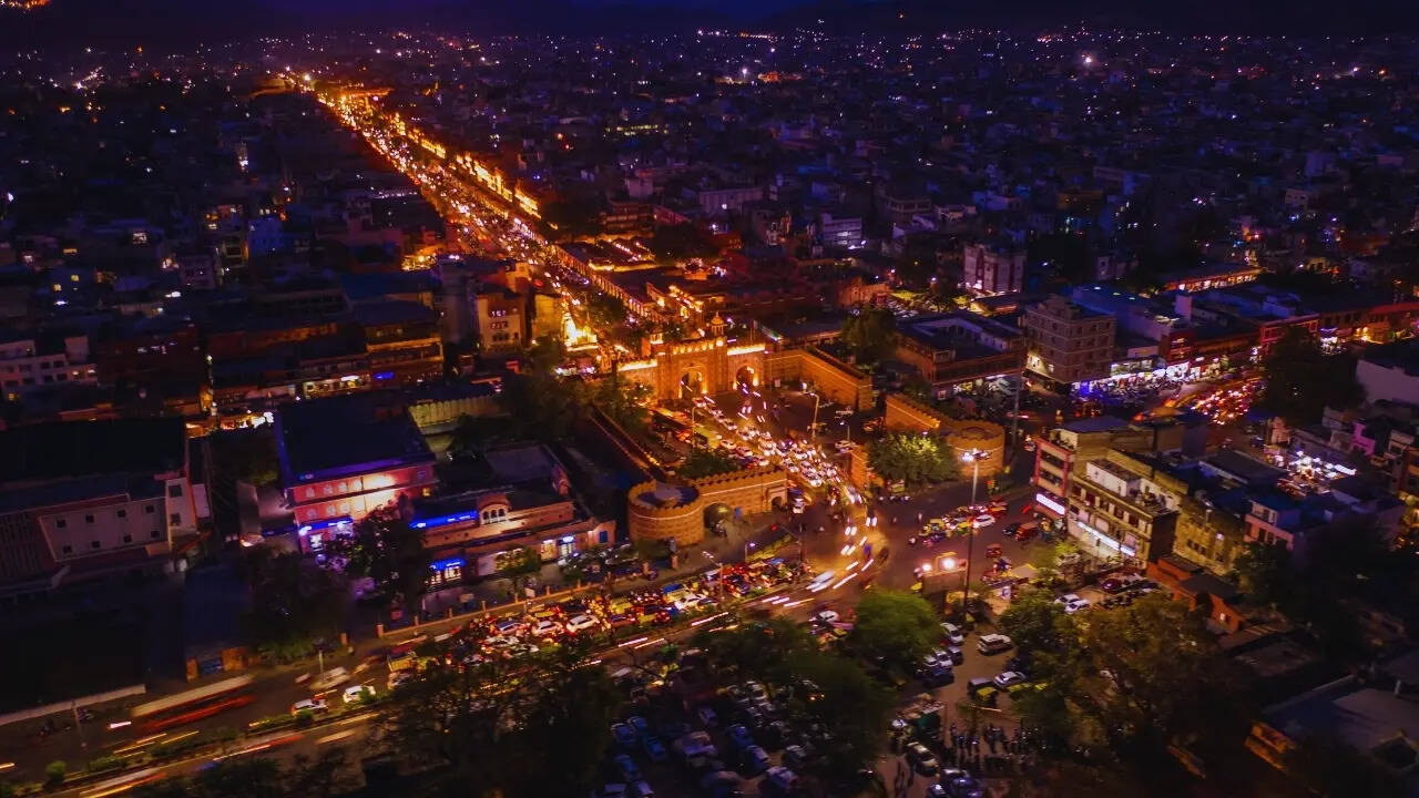 Jaipur at night
