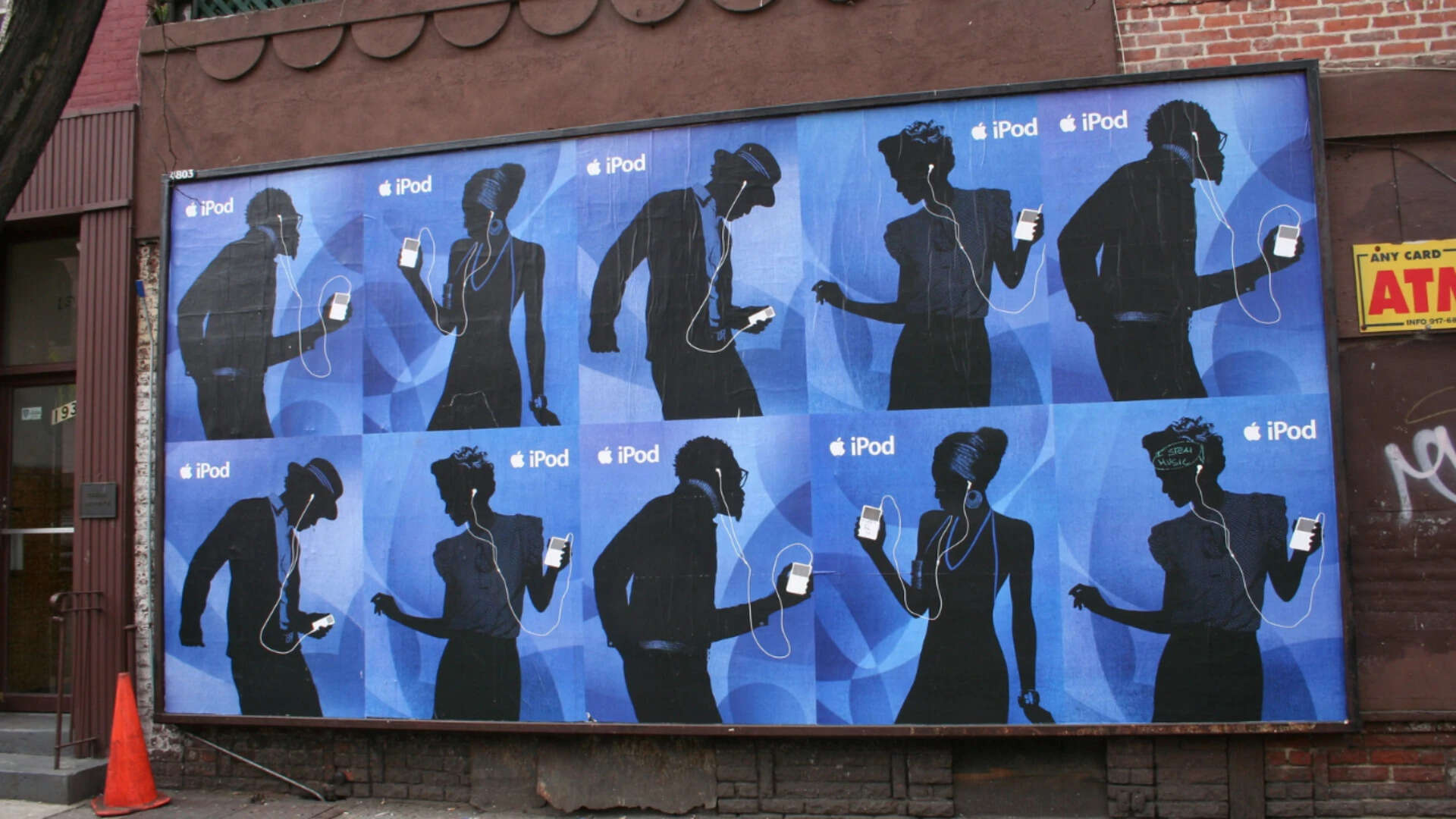 The iPod Silhouettes  10,000 songs in your pocket Mac or PC” ad campaign posters (Credit Elvert BarnesFlickr)