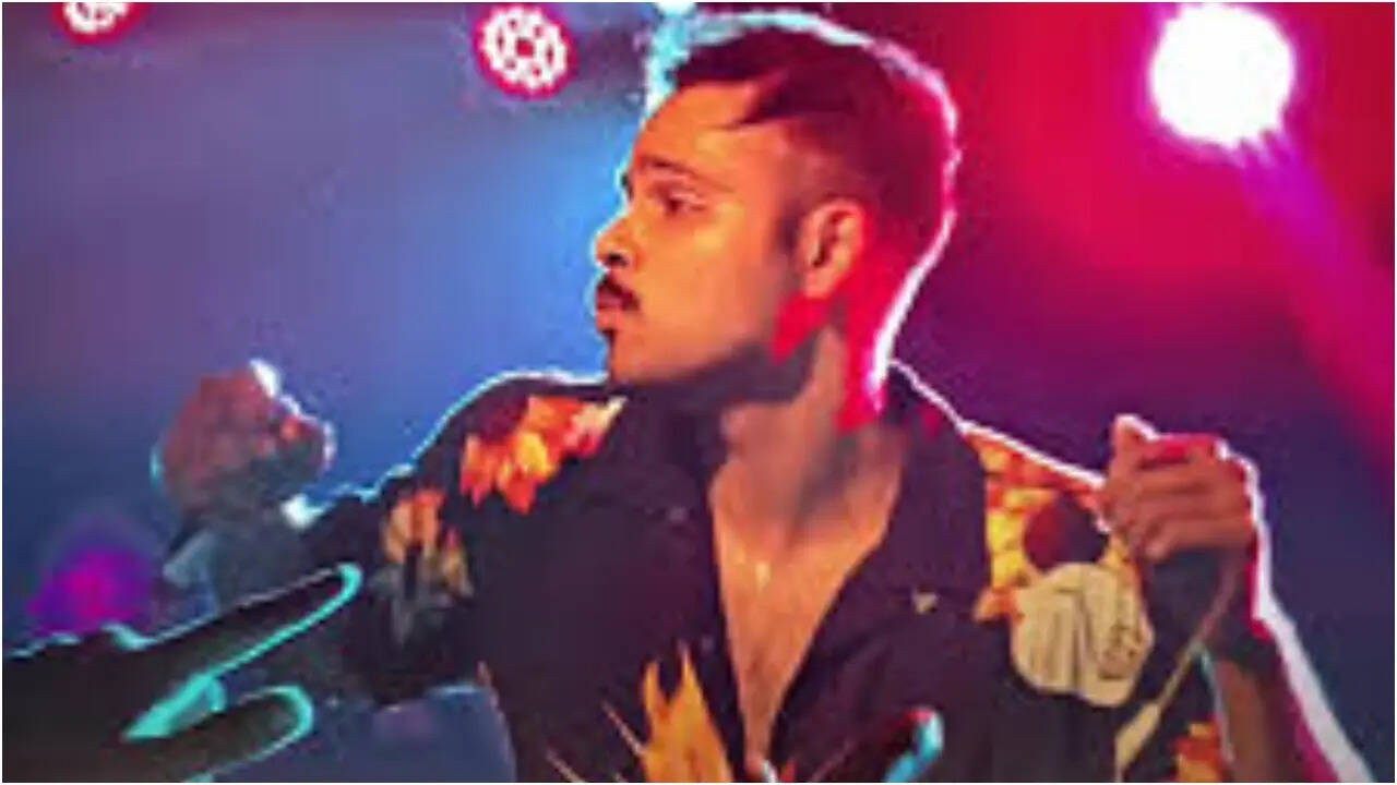 Arpit Bala breaks silence on throwing bottle back at fan