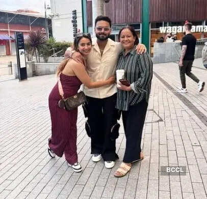 Rishabh Pant with his sister and mother (L-R)