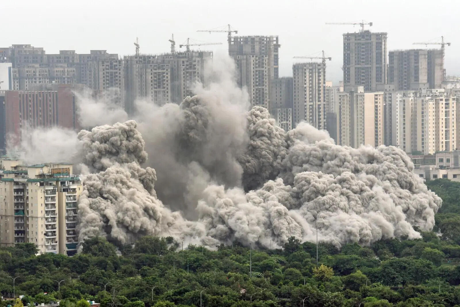 In the Supertech twin tower case, which was built in violation of building norms, the SC bench noted that nobody in Noida Authority had, apparently, noticed anything amiss