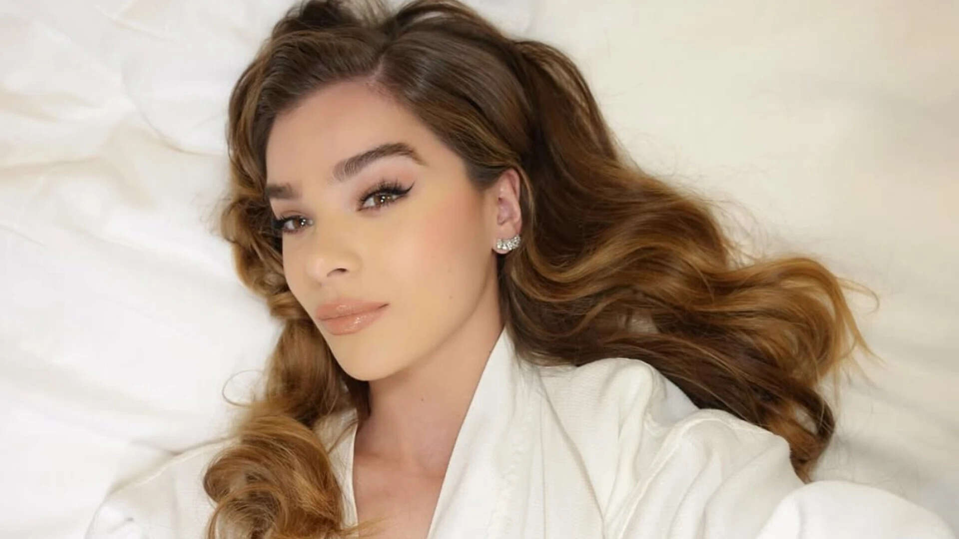 Hailee Steinfeld welcomes baby girl with husband Josh Allen