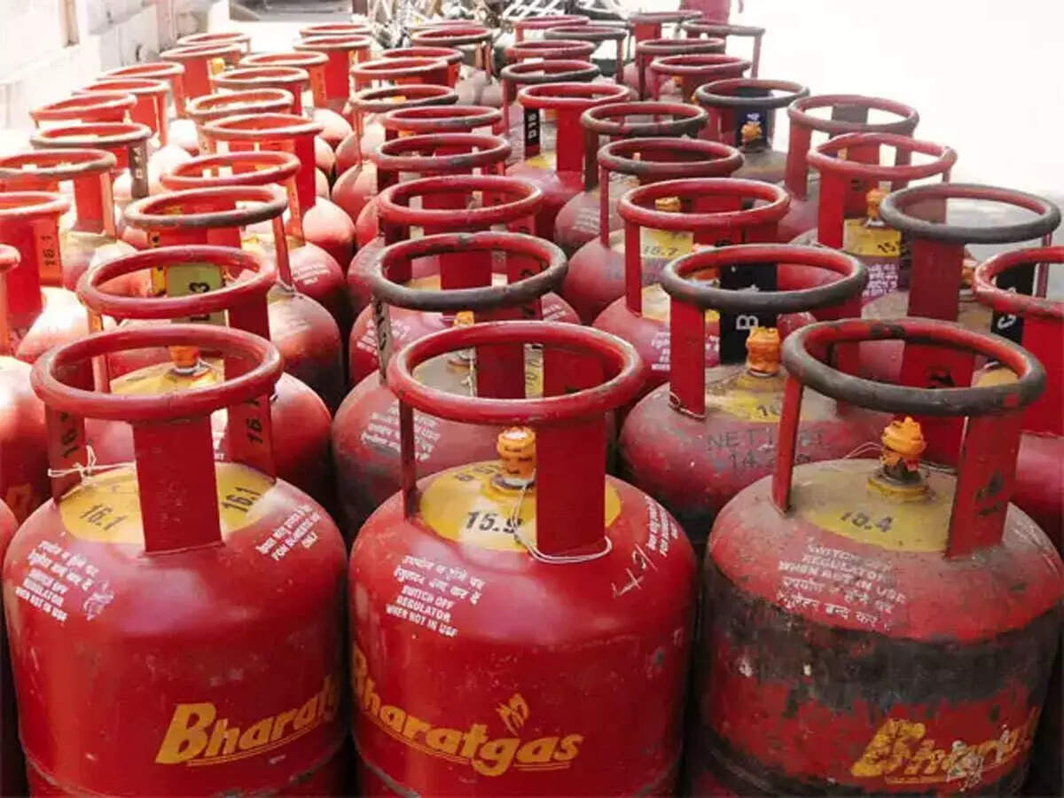 LPG rumours: Centre urges states to prevent panic buying after only 17 conduct briefings