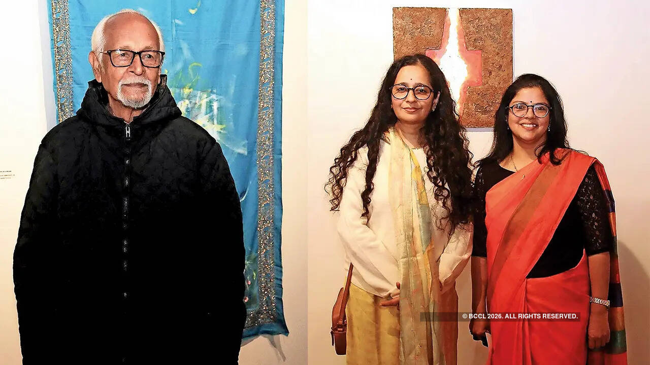 (L) Prof Jai Krishna Agarwal (R) Sonal Varshneya and Anju Maurya