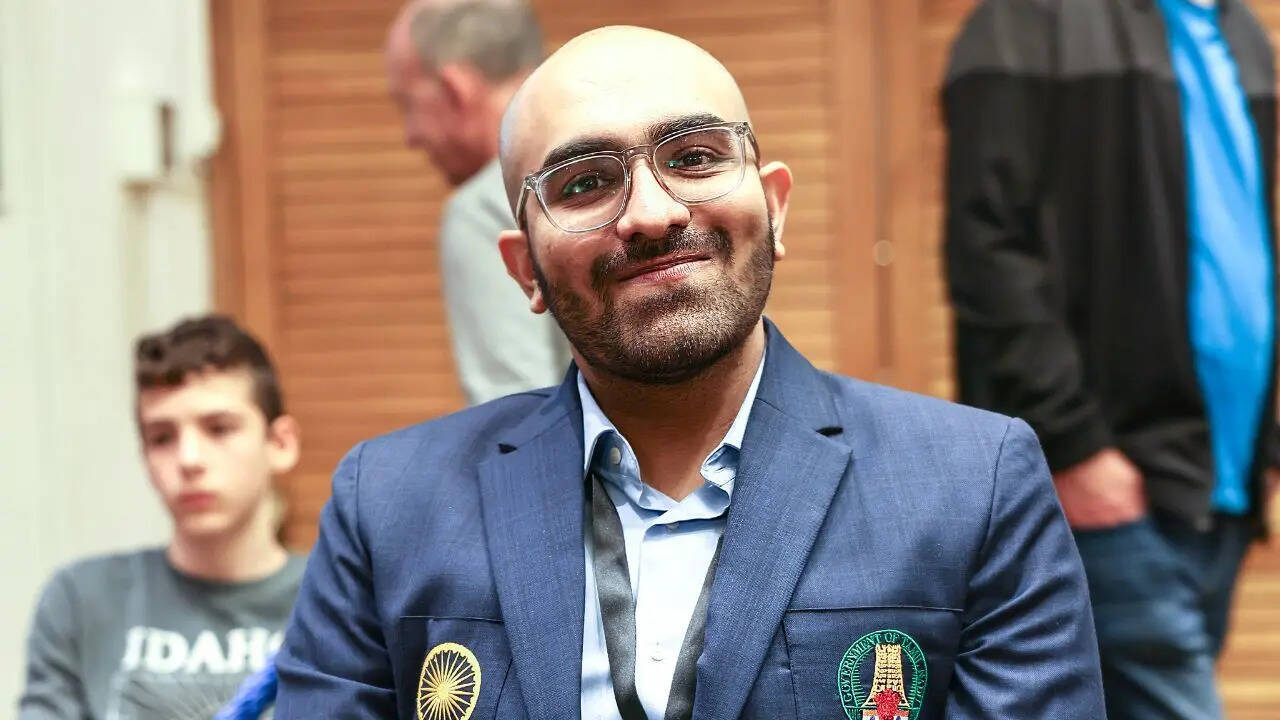 वैभव सूरी