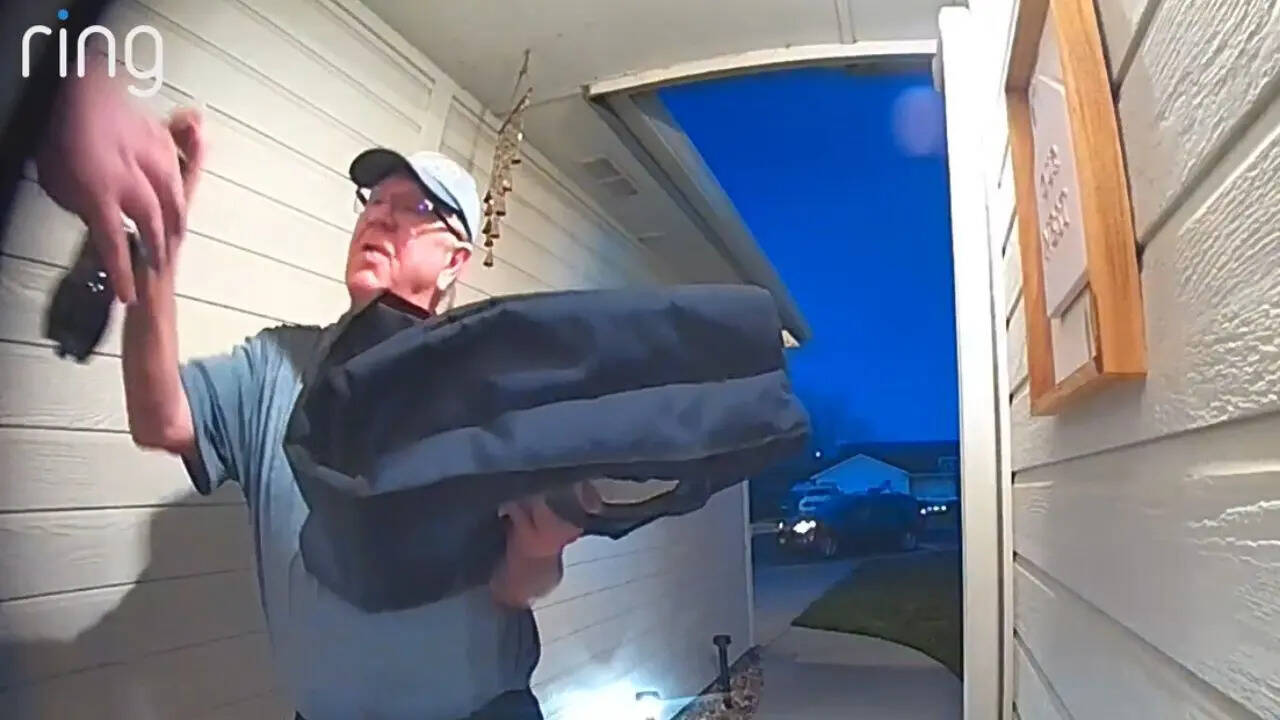 How a delivery driver's kindness turned into $32,000