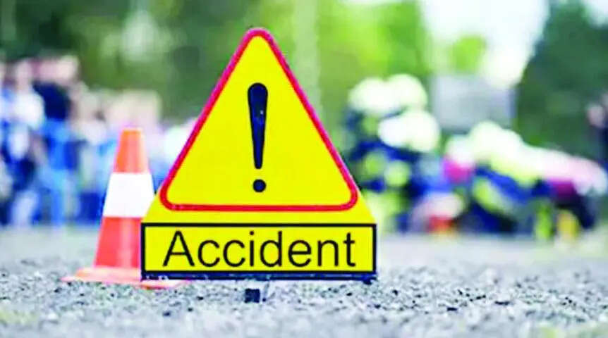 Mixer truck applies sudden brakes &amp; causes rear-end crash on Dwarka eway, biker critically injured