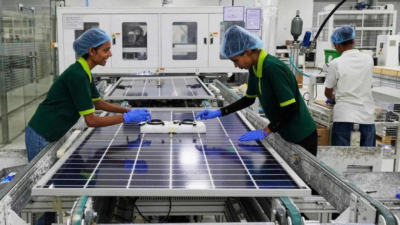 Jobs in informal manufacturing sector below 2015-16 levels: Survey