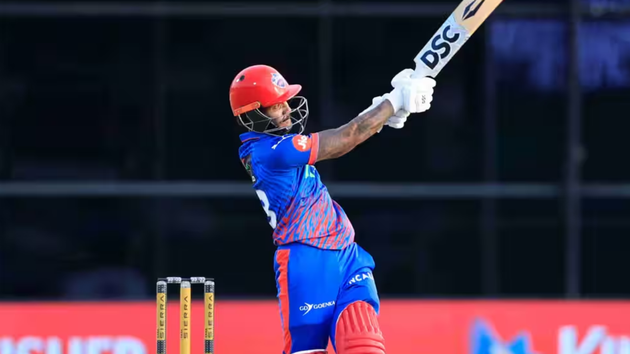 DC vs MI Live Score, IPL 2026: Santner breaks partnership, removes Pathum Nissanka