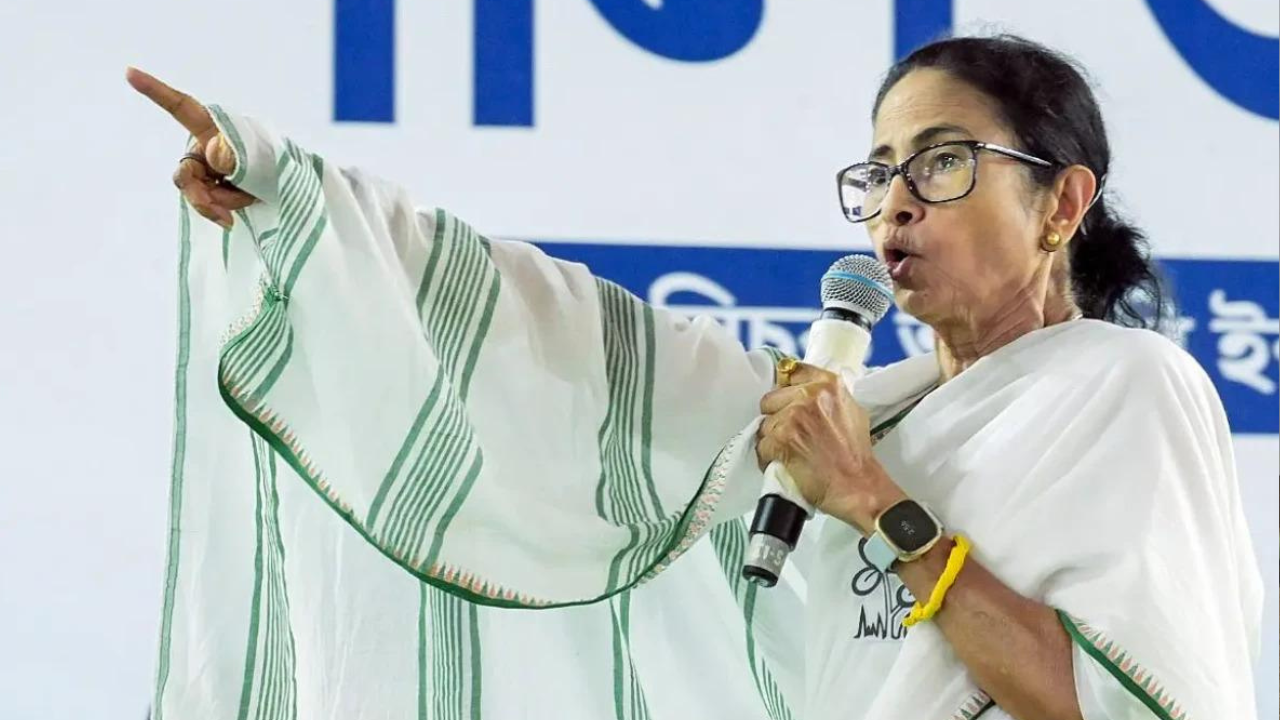 ‘BJP to take away Lakshmi Bhandar money’: CM Mamata to woman voters in Bengal