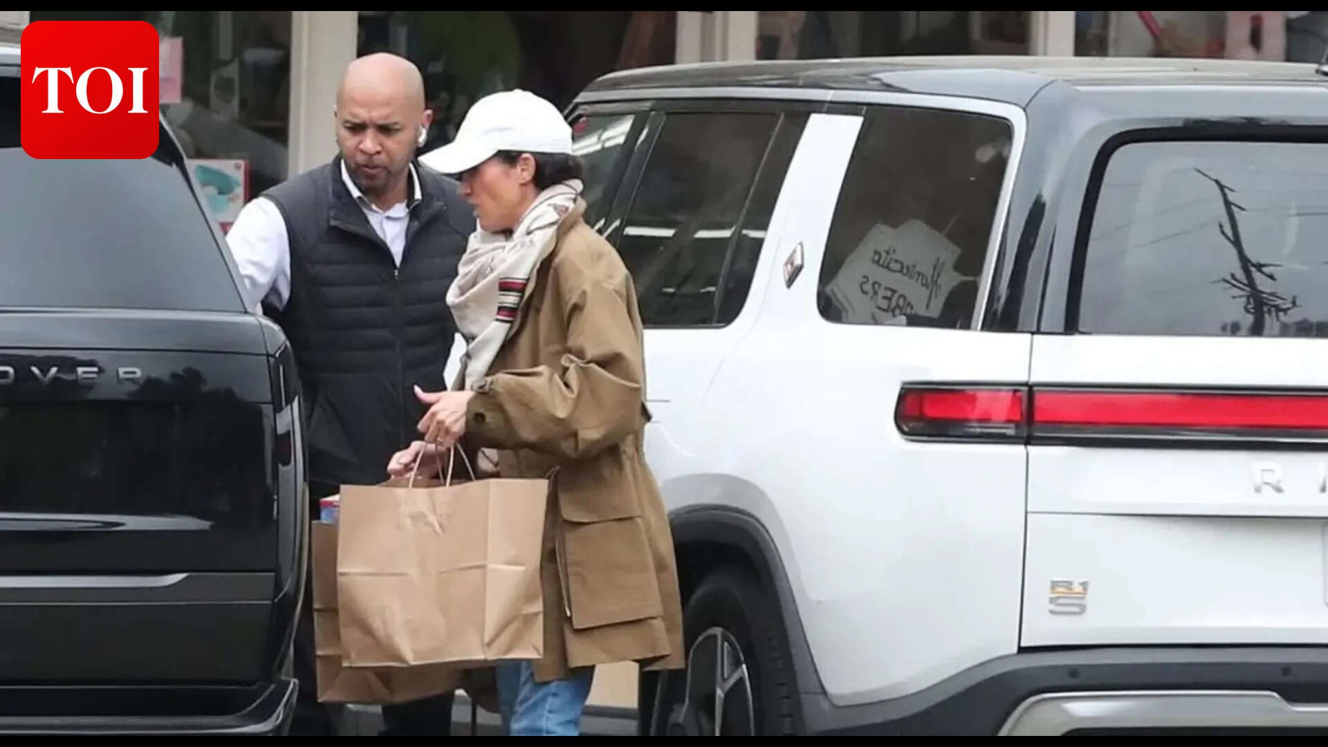 X/ @HouseOfVanity88 MEGHAN MARKLE