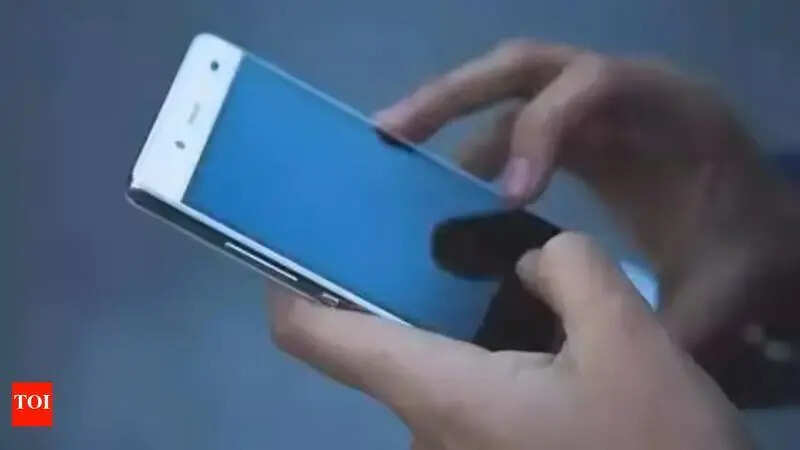 Digital initiative helps Mumbai Police find 44k lost or stolen phones since 2023