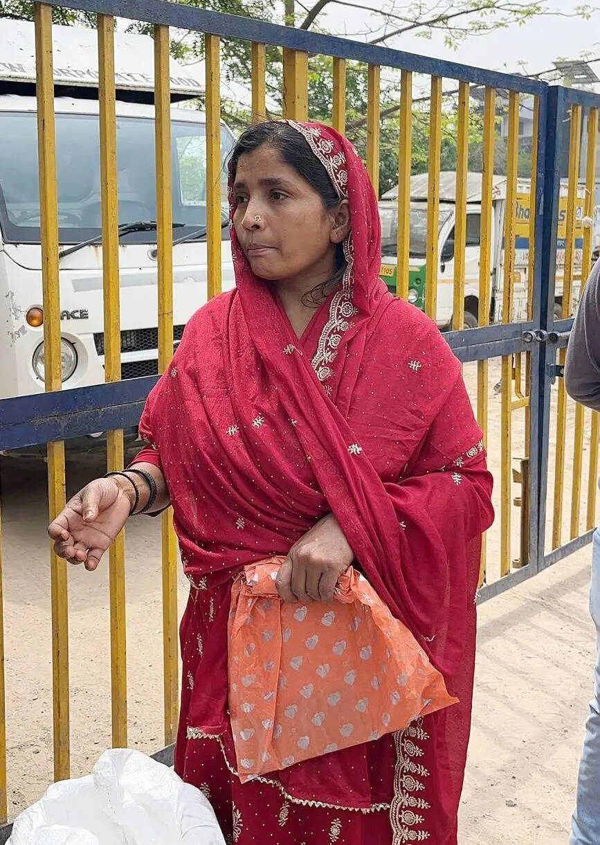 Parveen has made repeated trips to a gas agency in Kanawani, but has not got a cylinder yet Parveen has made repeated trips to a gas agency in Kanawani, but has not got a cylinder yet