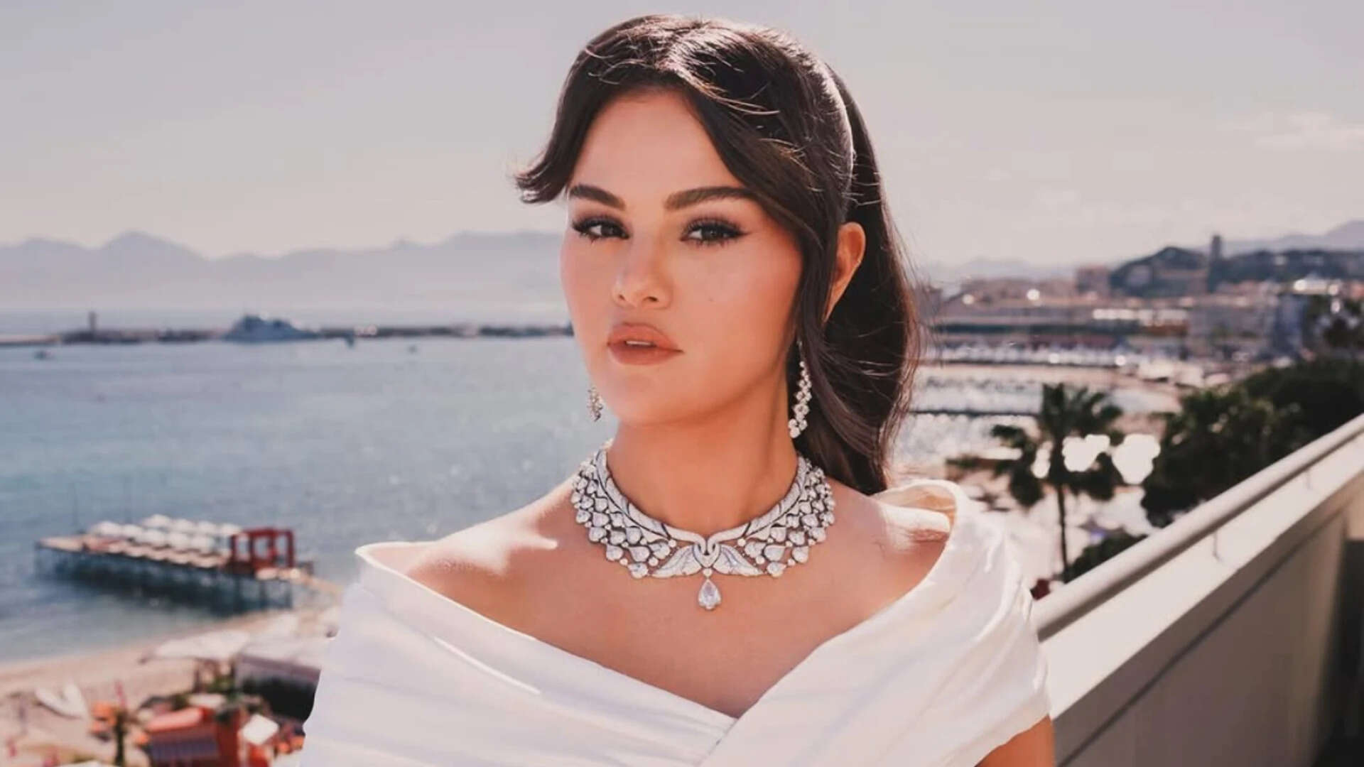 Selena Gomez to mark her directorial debut