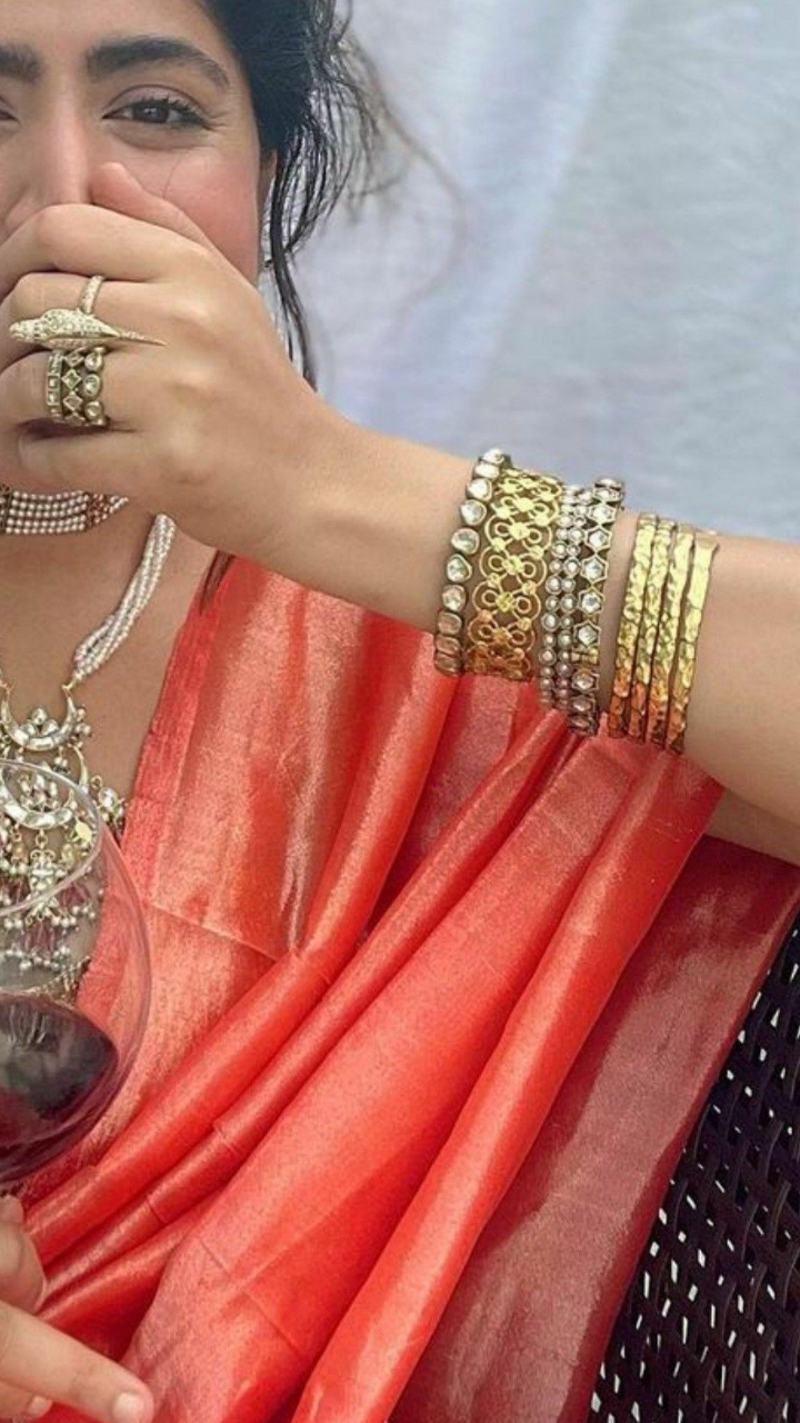 Your Wrists Are About to Become the New Jewellery Battleground: Bracelet Stacking the Next Big Jewellery Trend for 2026