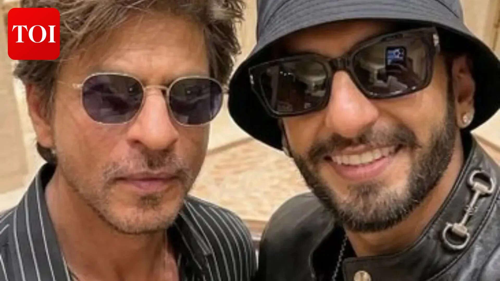 Fans root for SRK-Ranveer film after selfie goes viral - PICS