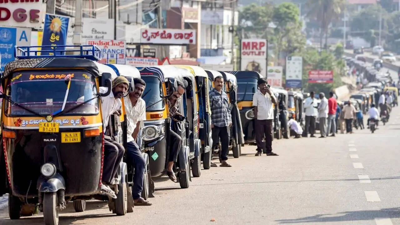 Bengaluru auto crisis: LPG shortage leave drivers waiting for hours