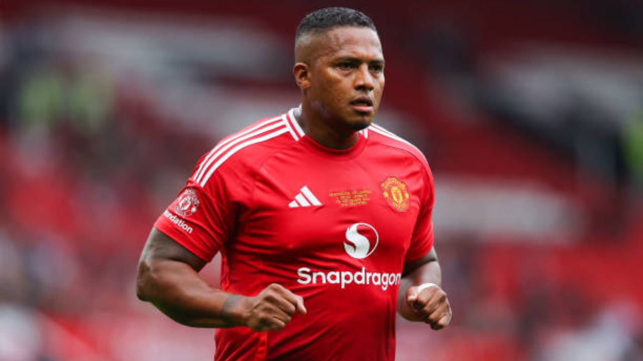 Manchester United legend Antonio Valencia comes out of retirement