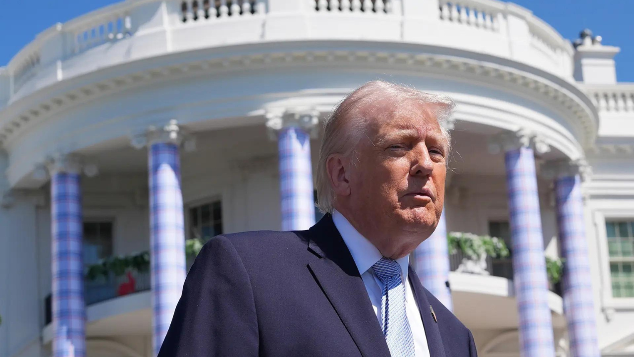 ‘Will pay big’: Trump’s warning for ‘group’ that kept guns US sent to Iran protesters