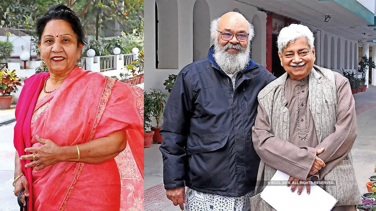 (L) Mridula Bhardwaj (R) Surya Mohan & Atul Tiwari