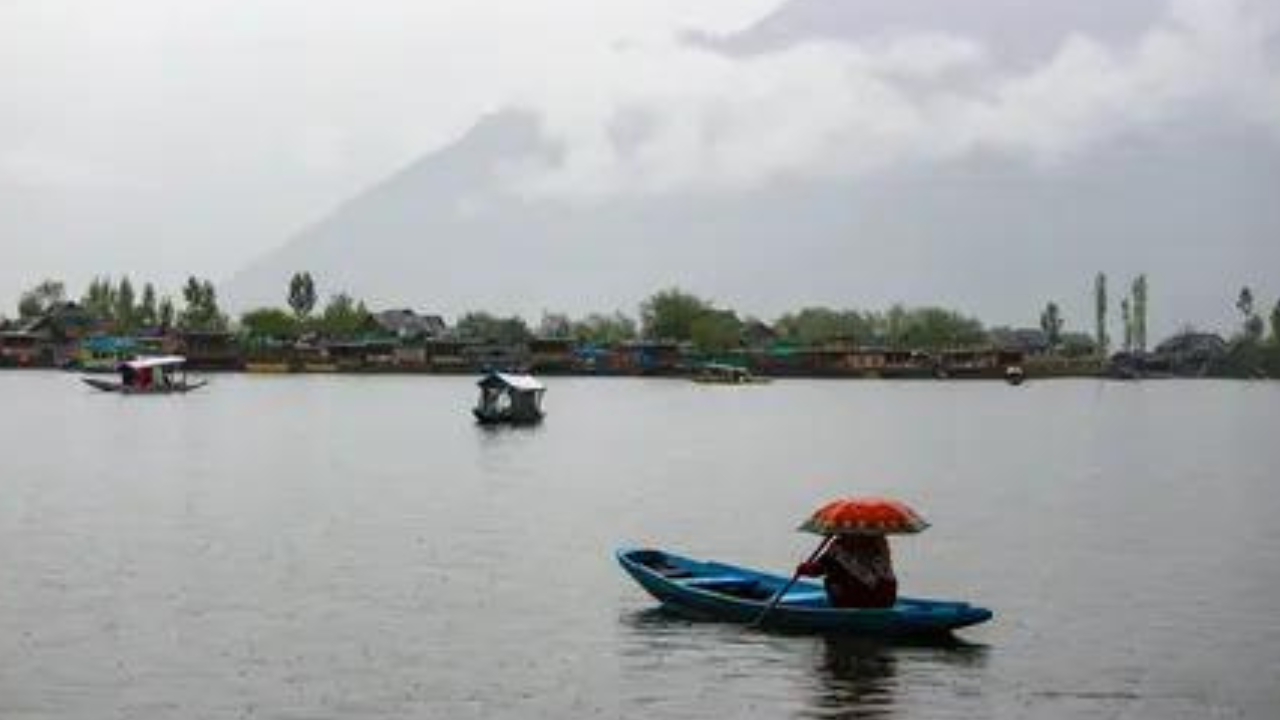 Jammu & Kashmir has lost 315 lakes since 1967
