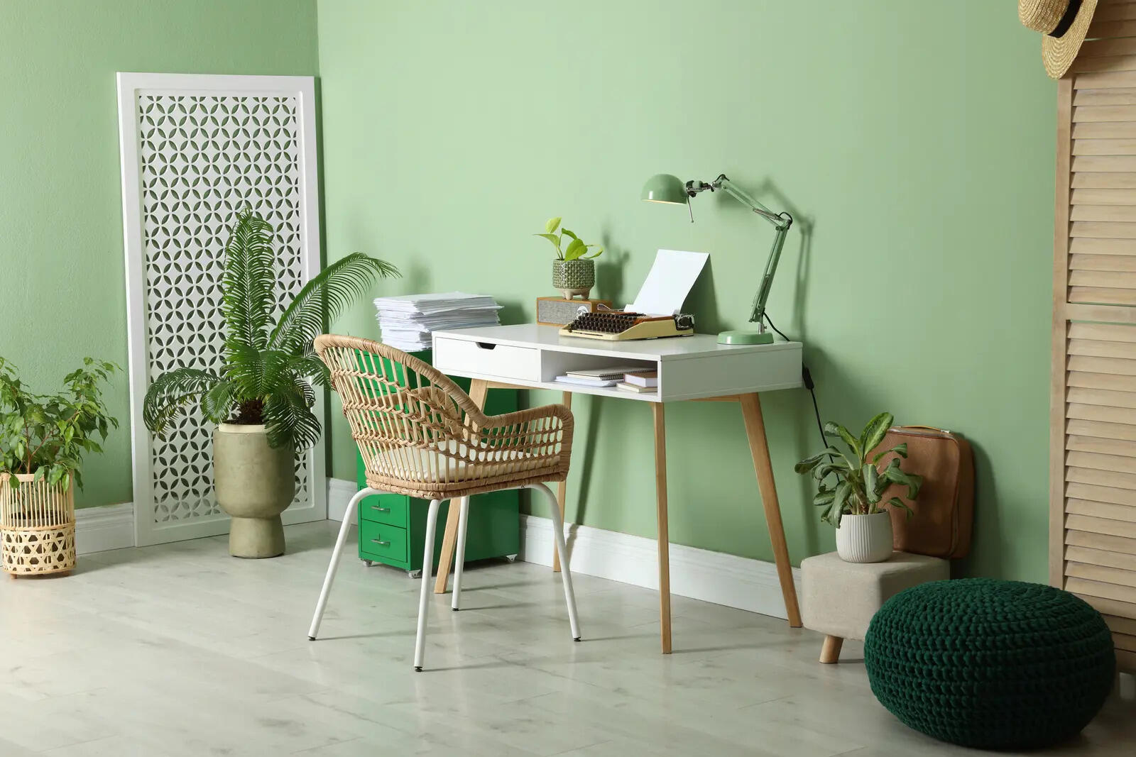 Could Your Office Walls Be Causing Your Afternoon Slump? The Surprising Power of Green