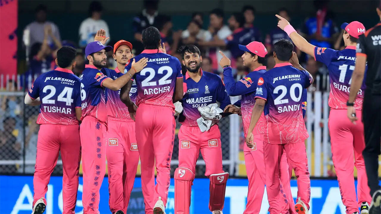 IPL Live: Pandya, Rohit depart; MI in deep trouble vs RR