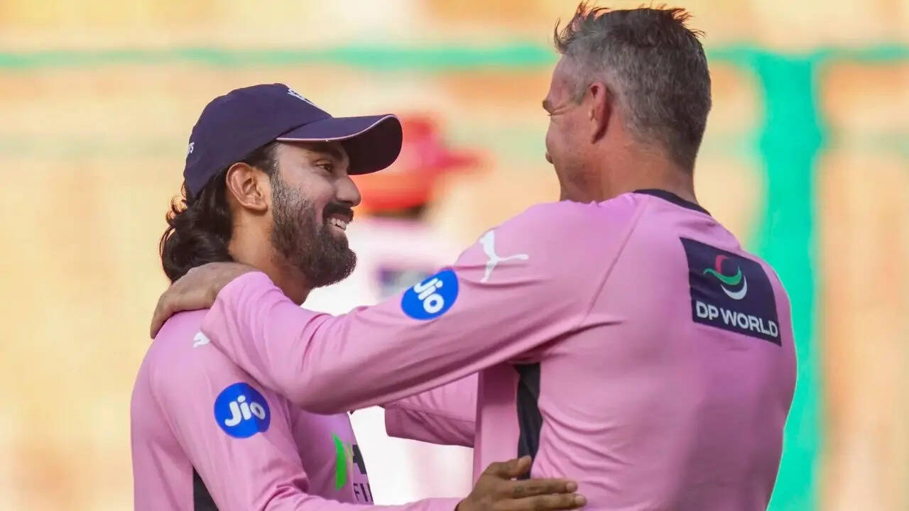 'Closer to Maldives': DC tag KL Rahul as Pietersen reacts to CSK mentor call; here's why