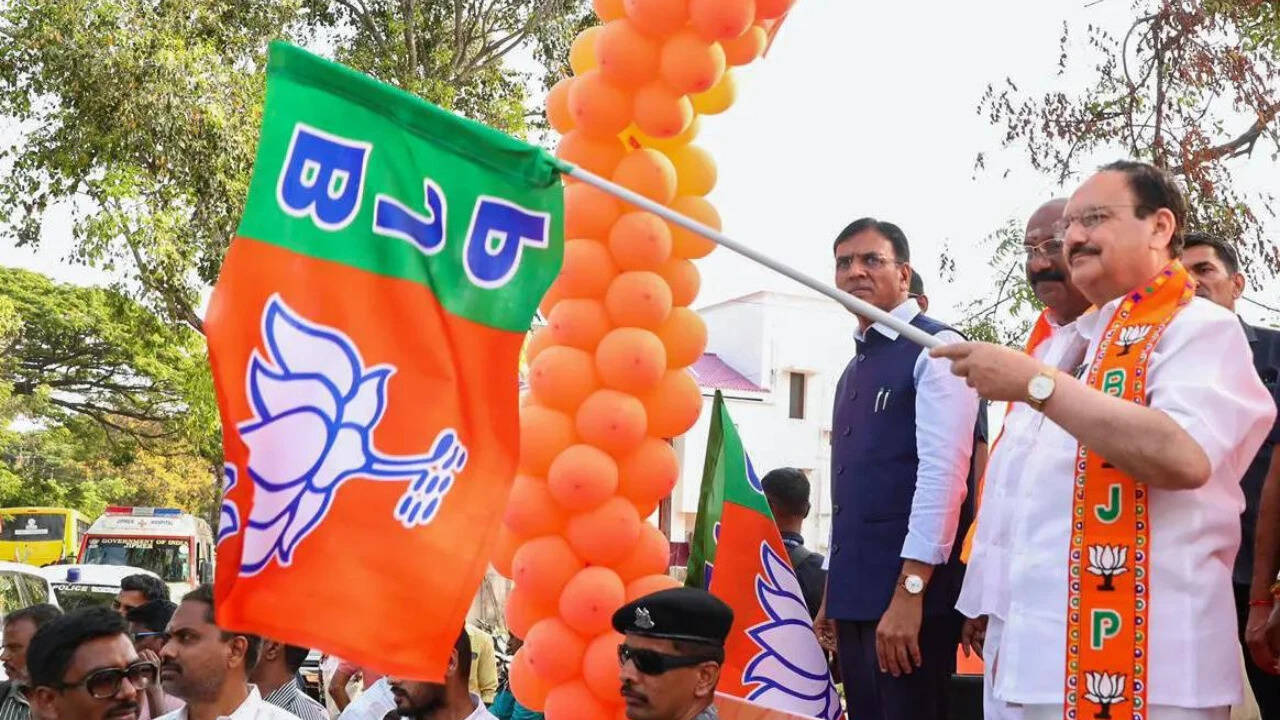 Two free cylinders, e‑scooters, scholarships: JP Nadda unveils BJP’s Puducherry poll promises