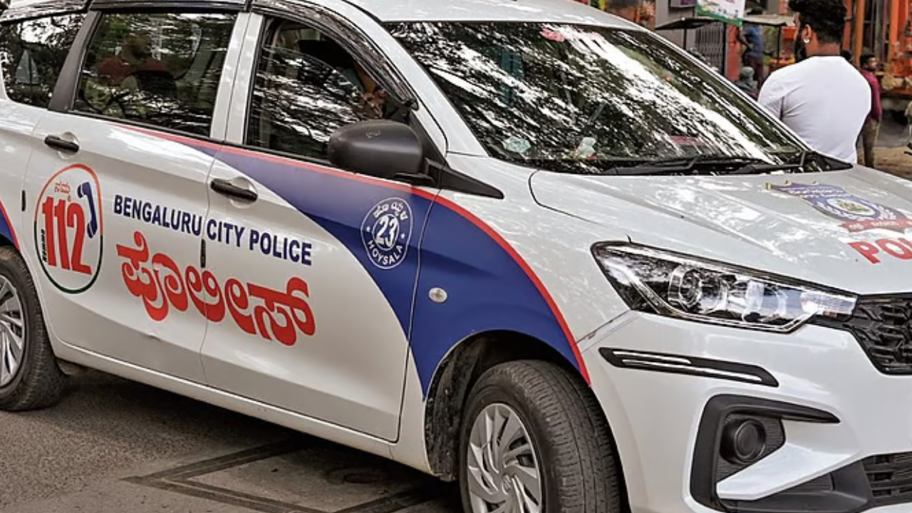 Teen who works as delivery boy to pay for education, robbed of Rs 49K at knifepoint in Bengaluru