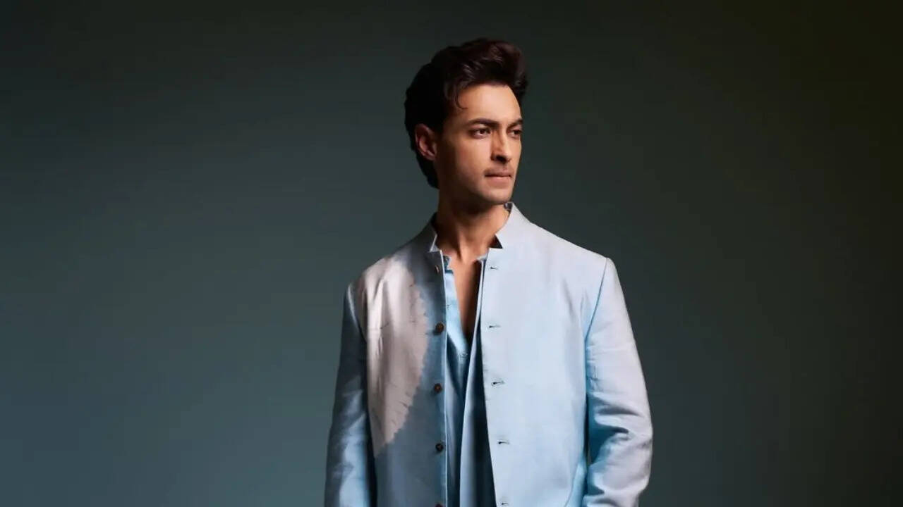 Aayush Sharma asked for Rs 10 crore from his father to launch himself