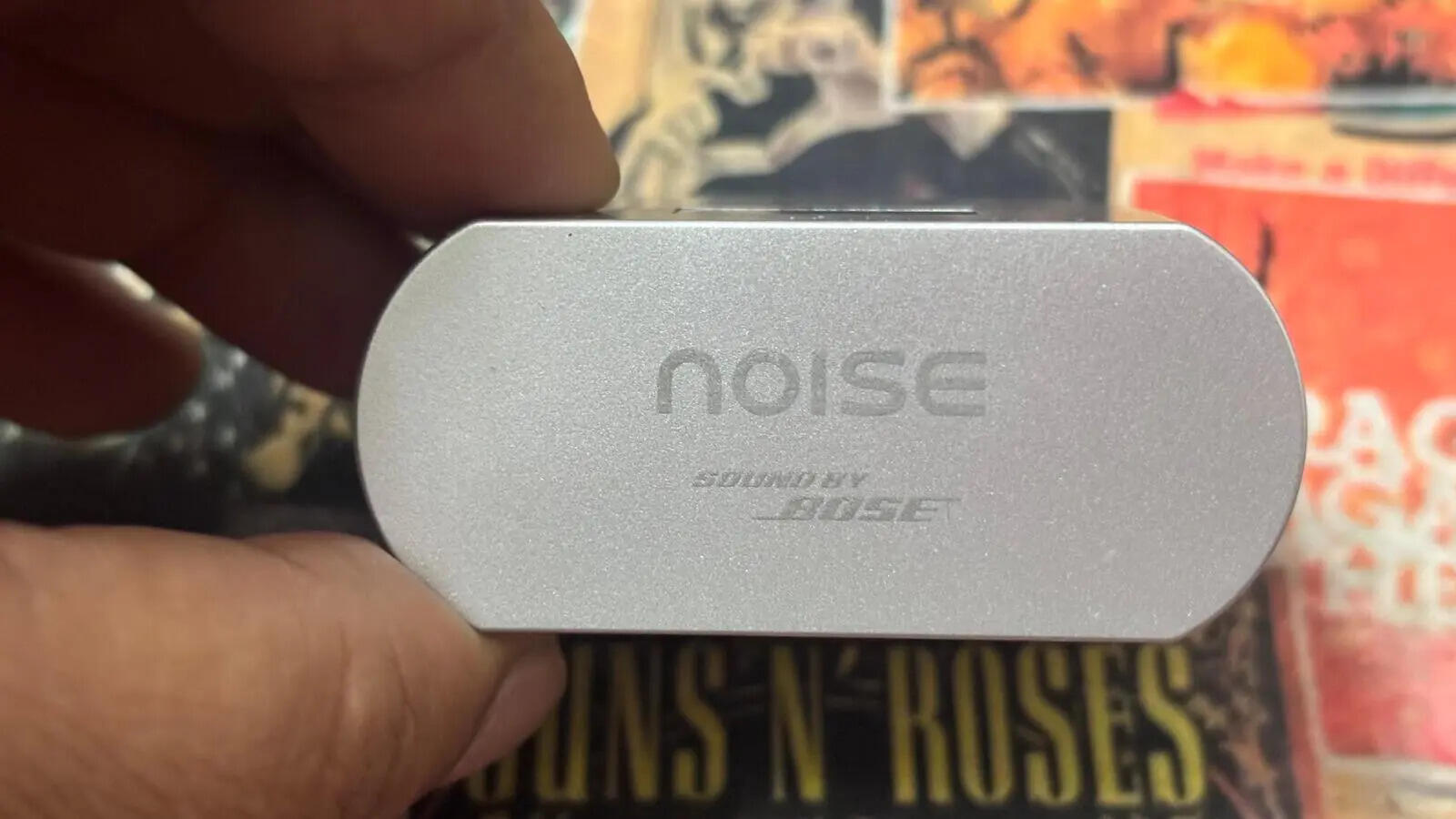 Noise Master Buds 2 top view