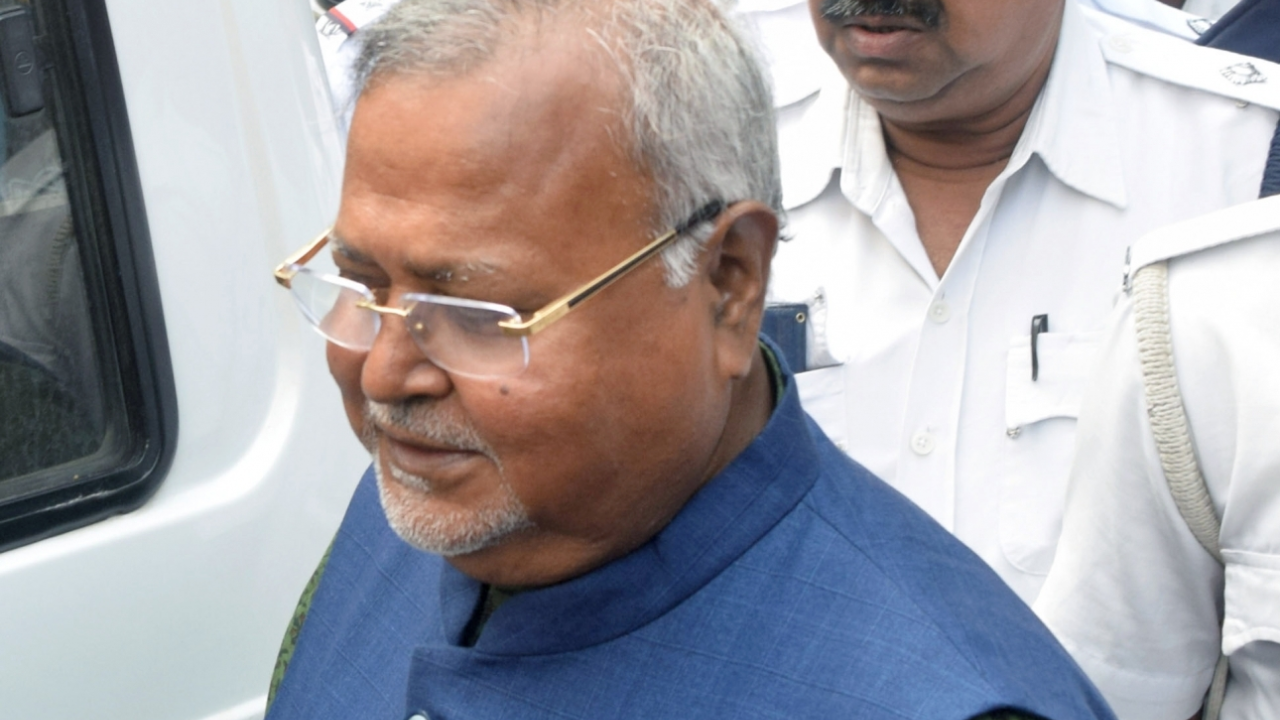 ED conducts raid at ex-Bengal minister Partha Chatterjee’s residence in school jobs scam