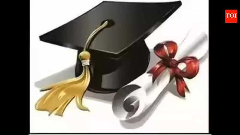 IIM Mumbai’s UG prog starts this year, first PG batch graduates