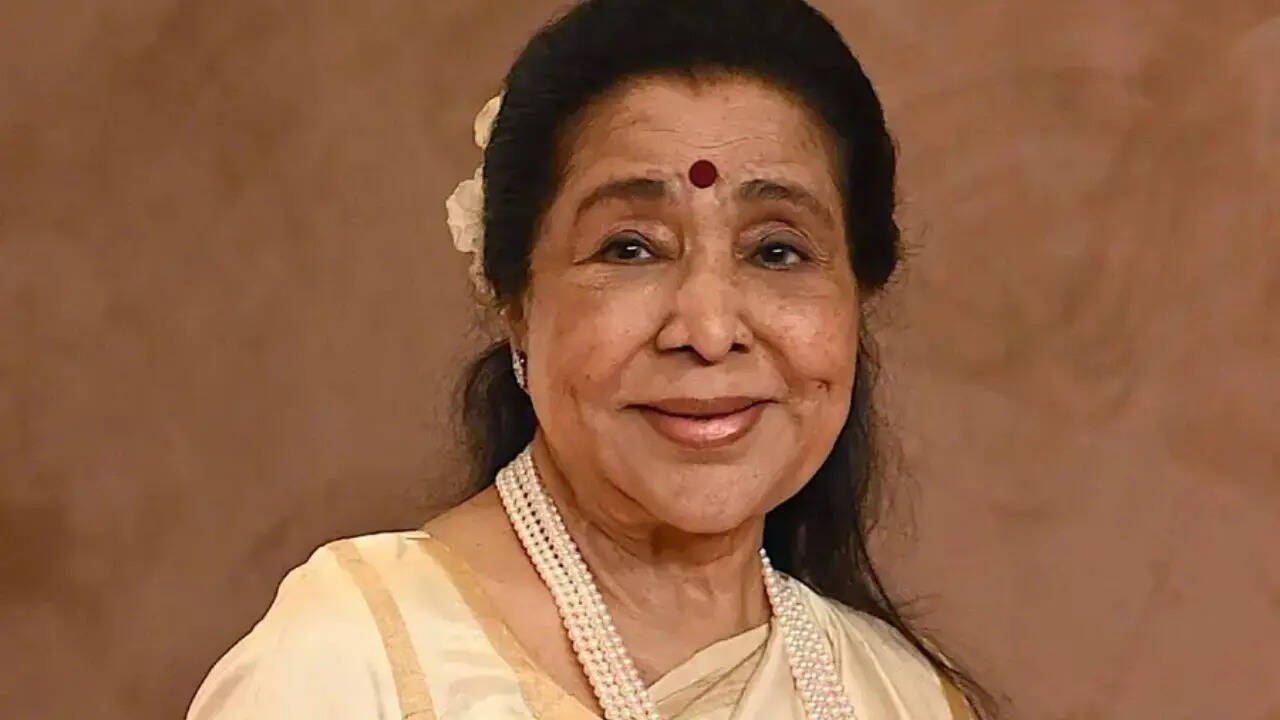 When the Veteran singer Asha Bhosle recalled the funny car practice moment